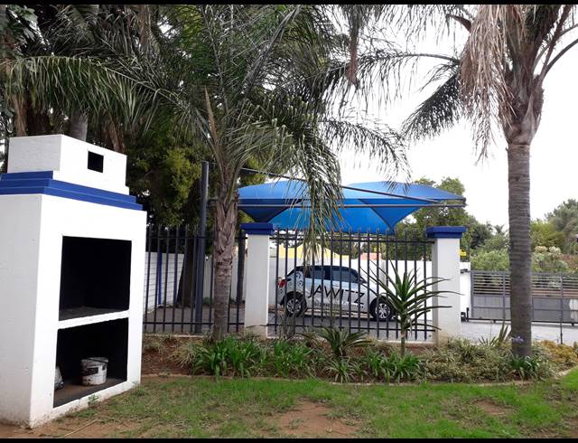 400M² OFFICE TO LET IN ROOIHUISKRAAL